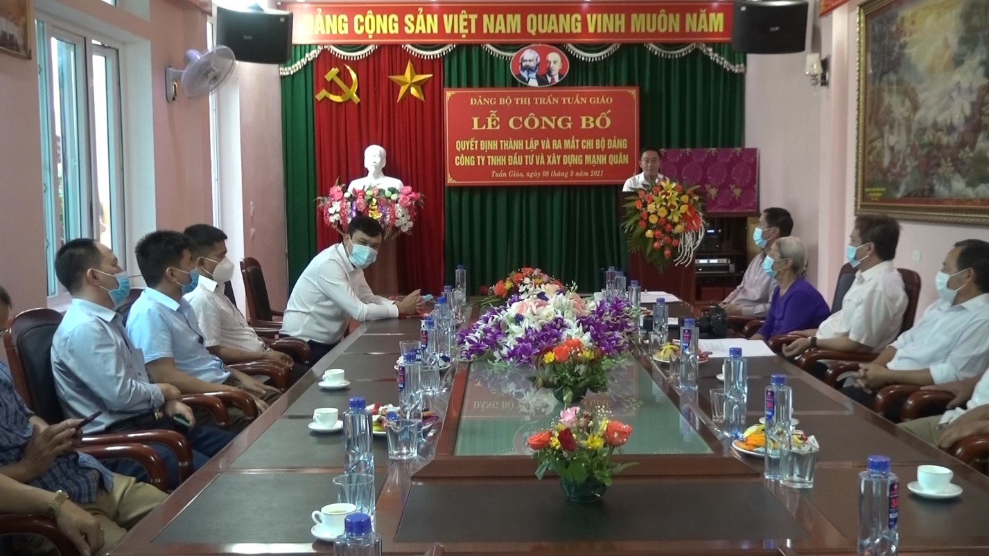 Lễ công bố quyết định thành lập Chi bộ công ty đầu tiên của huyện Tuần Giáo