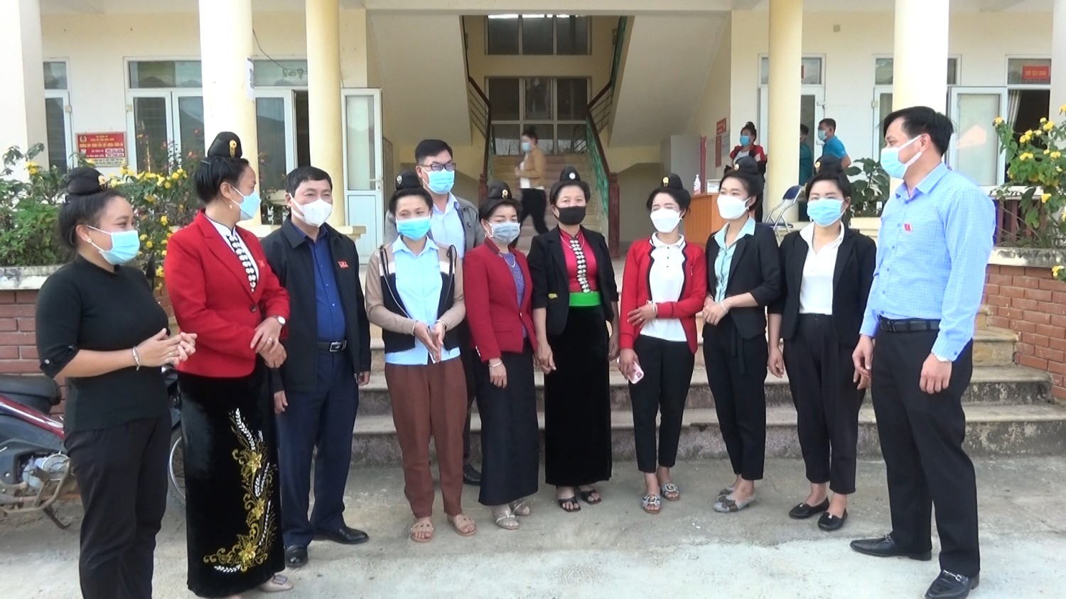 Đại biểu HĐND tỉnh  tiếp xúc cử tri tại huyện Tuần Giáo