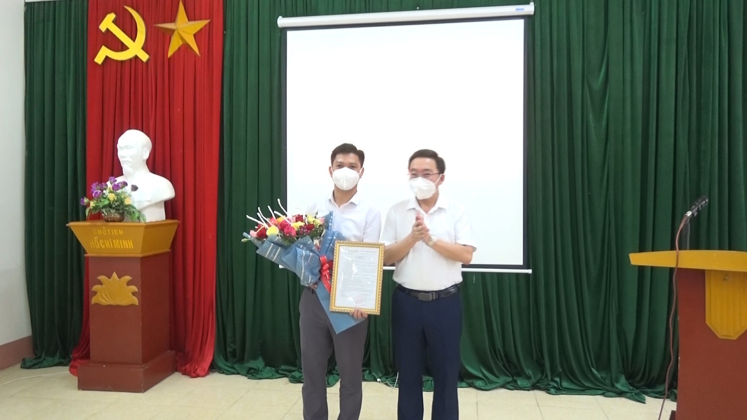 Công bố Quyết định của BTV Huyện ủy về công tác cán bộ tại xã Quài Cang