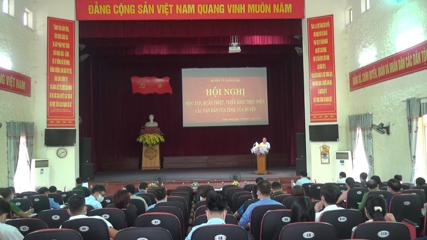 Hội nghị học tập quán triệt và triển khai thực hiện các văn bản của tỉnh và huyện