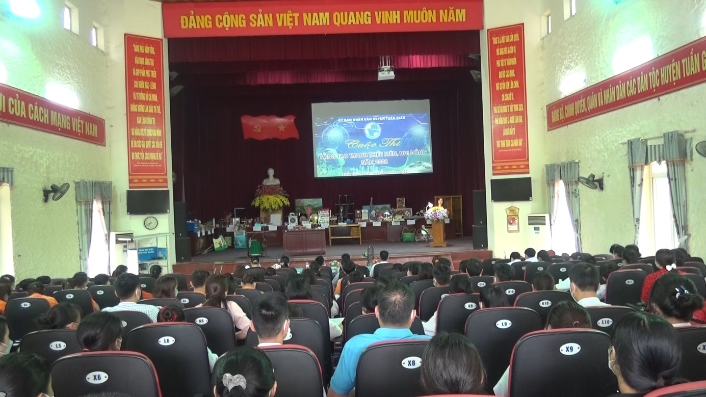 Tuần Giáo khai mạc Cuộc thi sáng tạo thanh thiếu niên nhi đồng huyện năm 2022