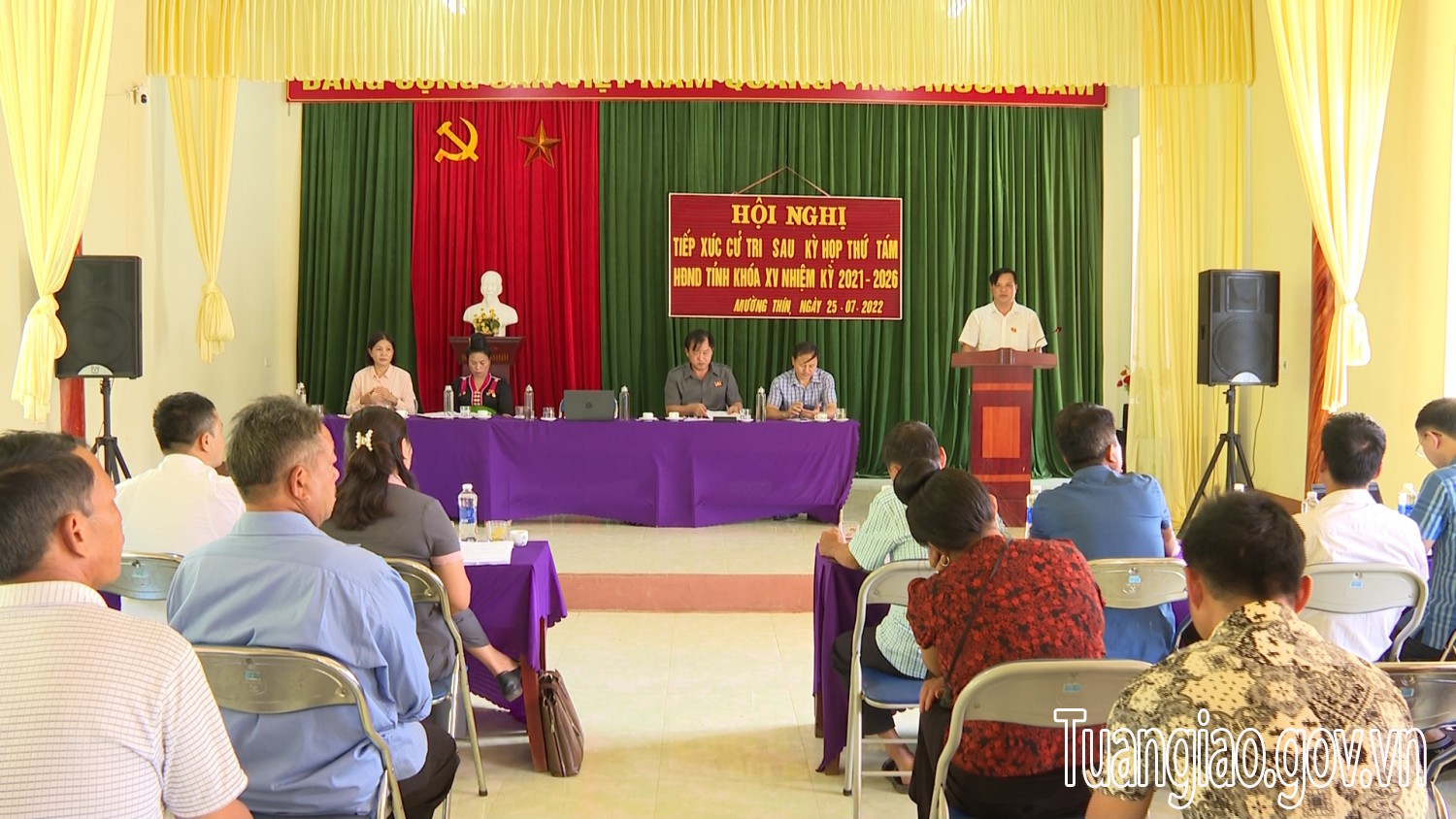 Đại biểu HĐND tỉnh tiếp xúc cử tri sau kỳ họp thứ 8, NK 2021 – 2026