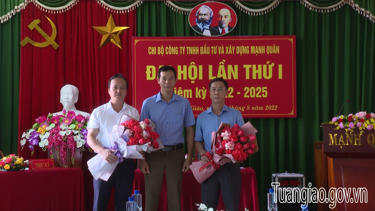 Đại hội Chi bộ Công ty TNHH đầu tư và xây dựng Mạnh Quân