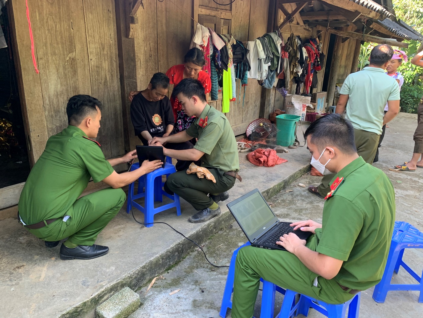 Công an huyện Tuần Giáo: Nhiều giải pháp trong cấp CCCD