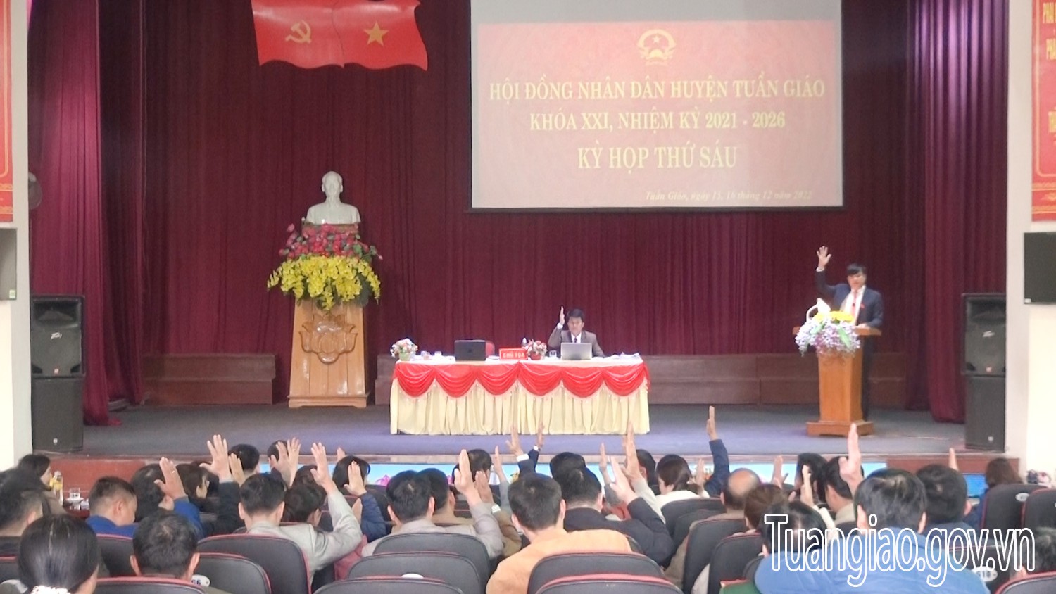 Kỳ họp thứ 6, HĐND huyện khóa XX, nhiệm kỳ 2021 – 2026 thông qua nhiều nghị quyết quan trọng