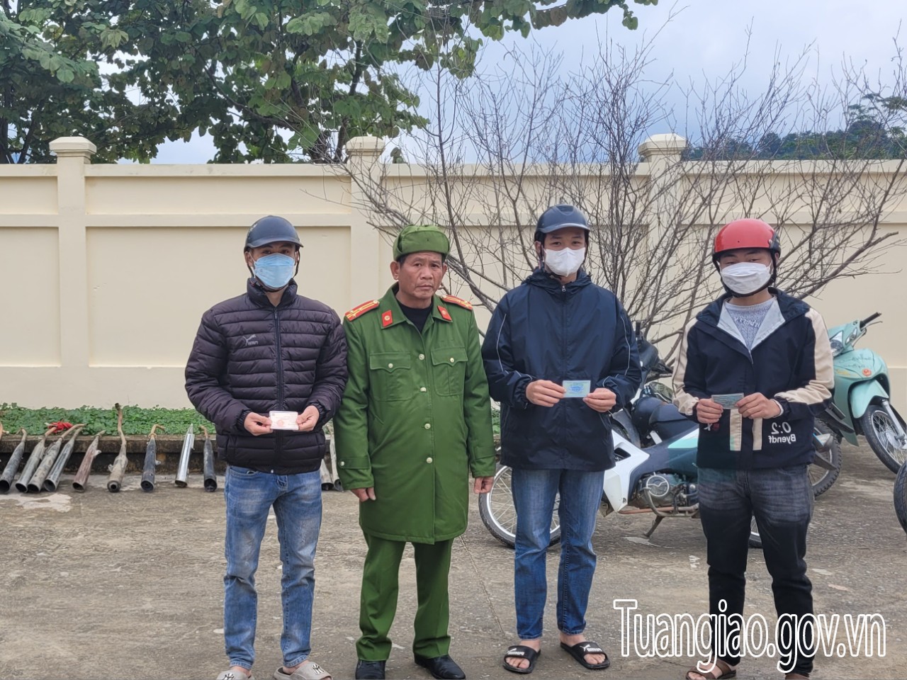 Tăng cường xử lý tình trạng thanh thiếu niên “nẹt pô” xe trong khu dân cư