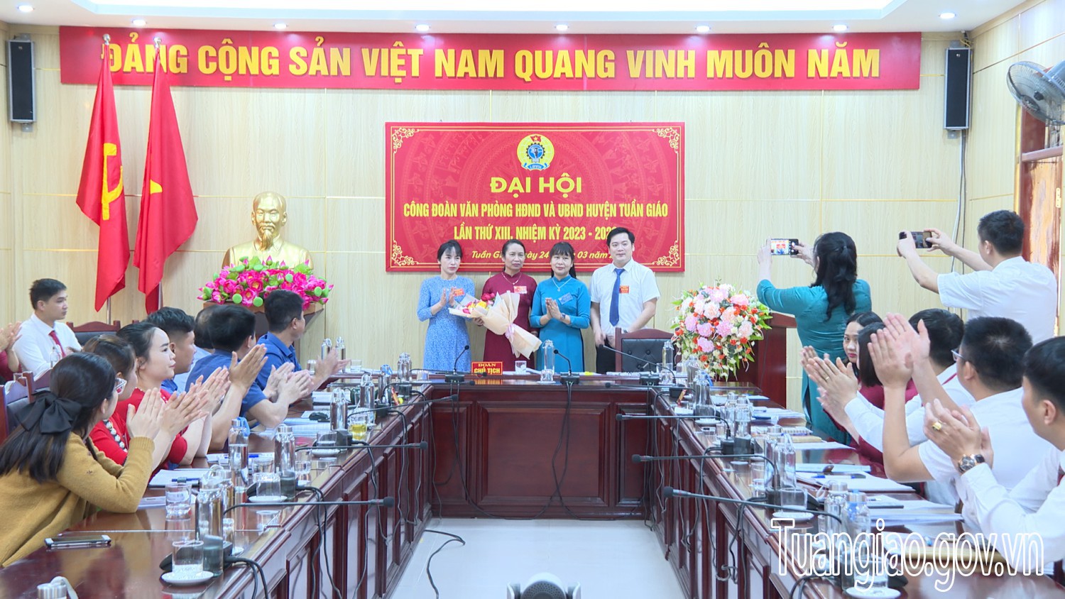 Đại hội Công đoàn văn phòng HĐND & UBND huyện Tuần Giáo lần thứ XIII, nhiệm kỳ 2023 – 2028