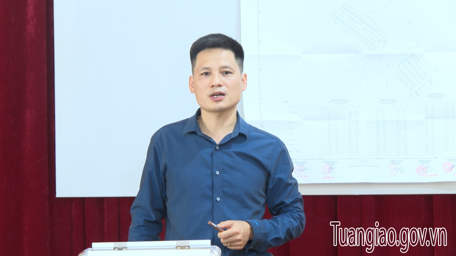 Bốc thăm nhận đất tái định cư cho các hộ gia đình trên địa bàn thị trấn Tuần Giáo