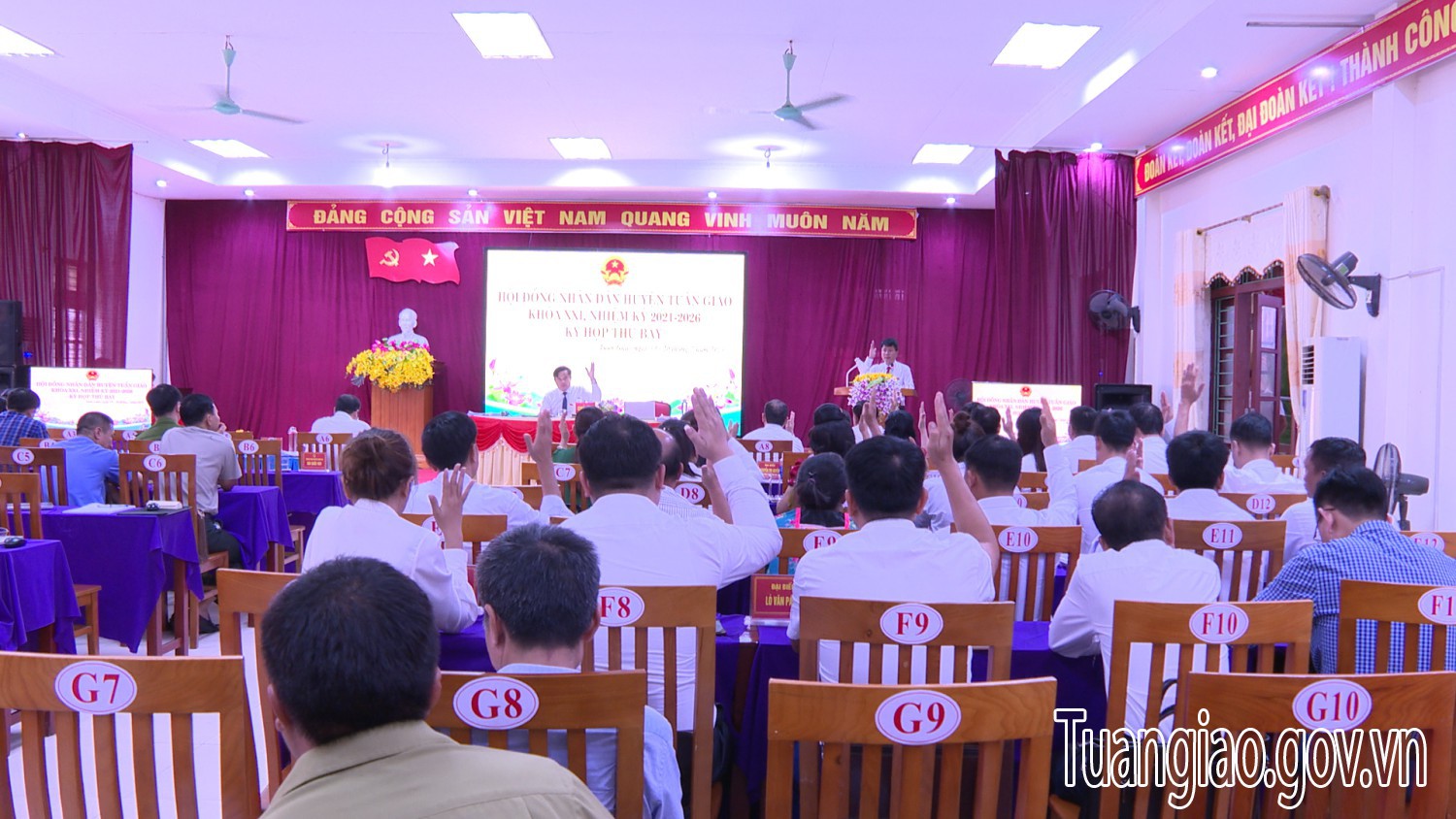 Kỳ họp thứ 7, HĐND huyện Tuần Giáo khóa XXI thành công tốt đẹp