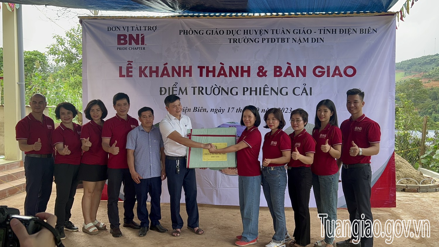 Lễ khành thành điểm trường bản Phiêng Cải –Trường PTDTBT Tiểu học Nậm Din