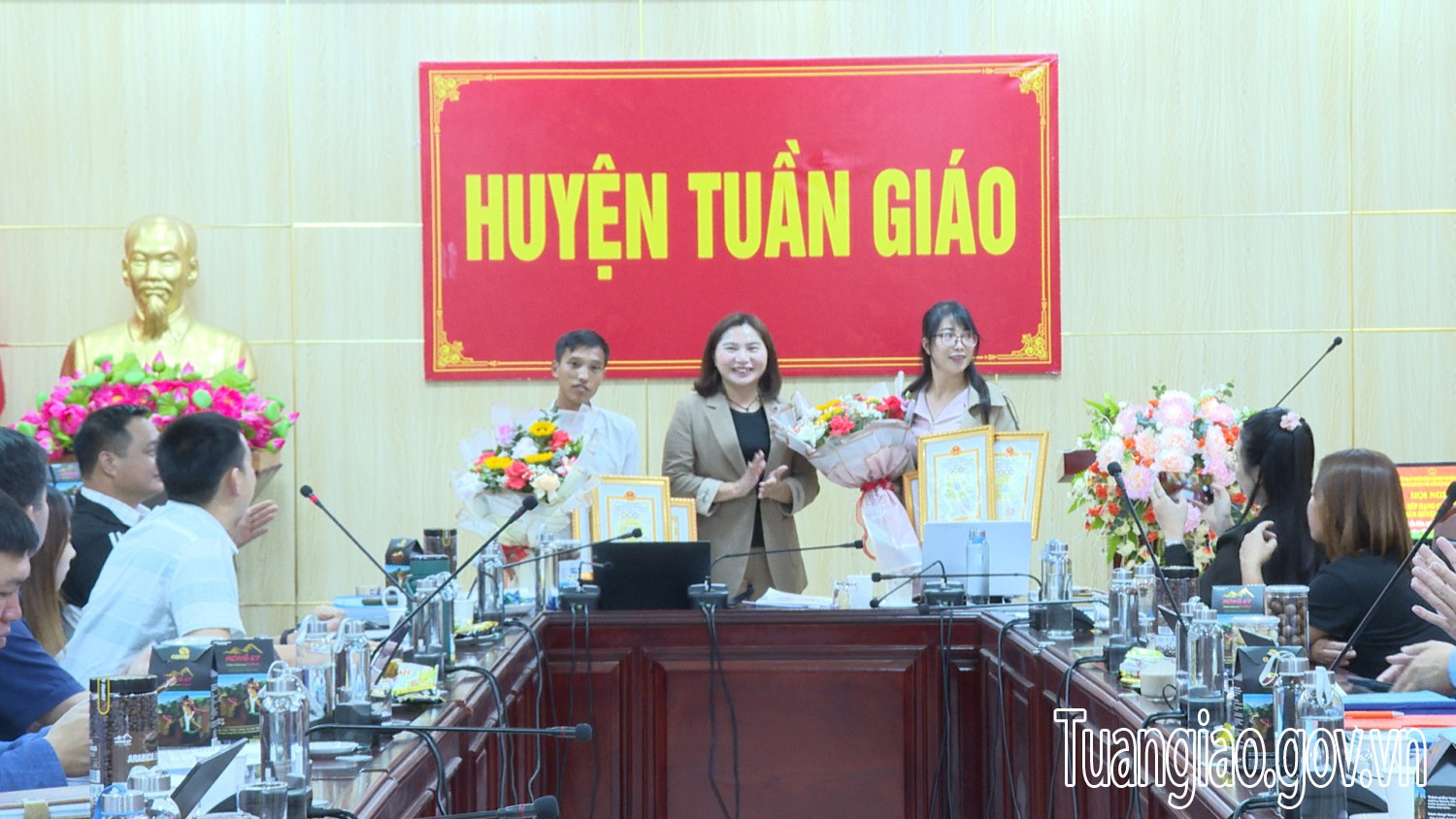 Hội nghị đánh giá, phân hạng sản phẩm OCOP năm 2023 Công nhận 3 sản phẩm OOCP 3 sao