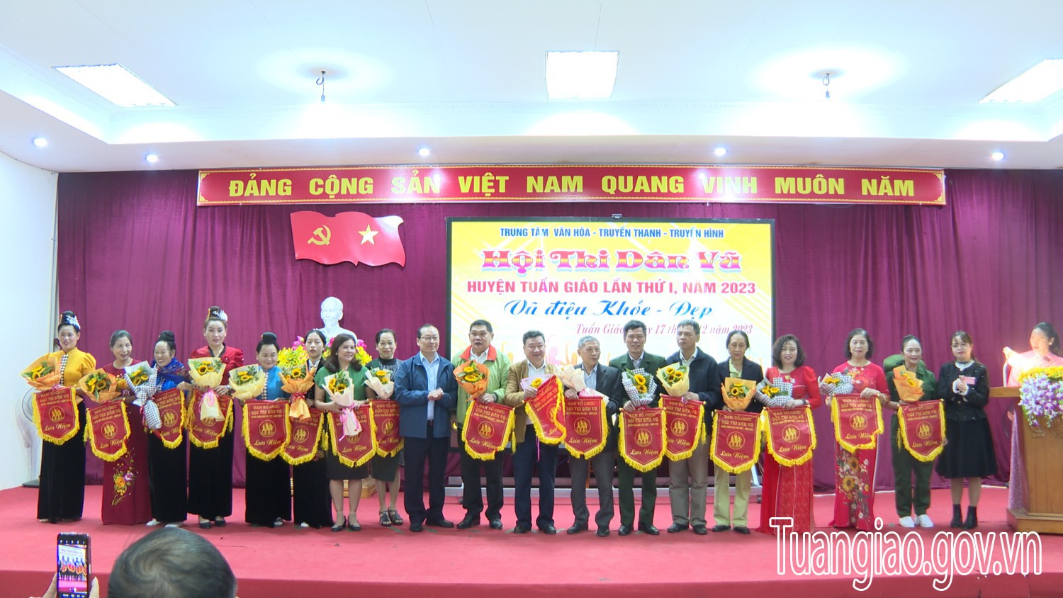 Sôi nổi Hội thi Dân vũ huyện Tuần Giáo lần thứ I năm 2023