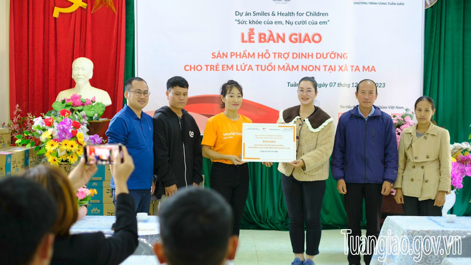 Lễ bàn giao sản phẩm hỗ trợ dinh dưỡng cho trẻ em lứa tuổi mầm non