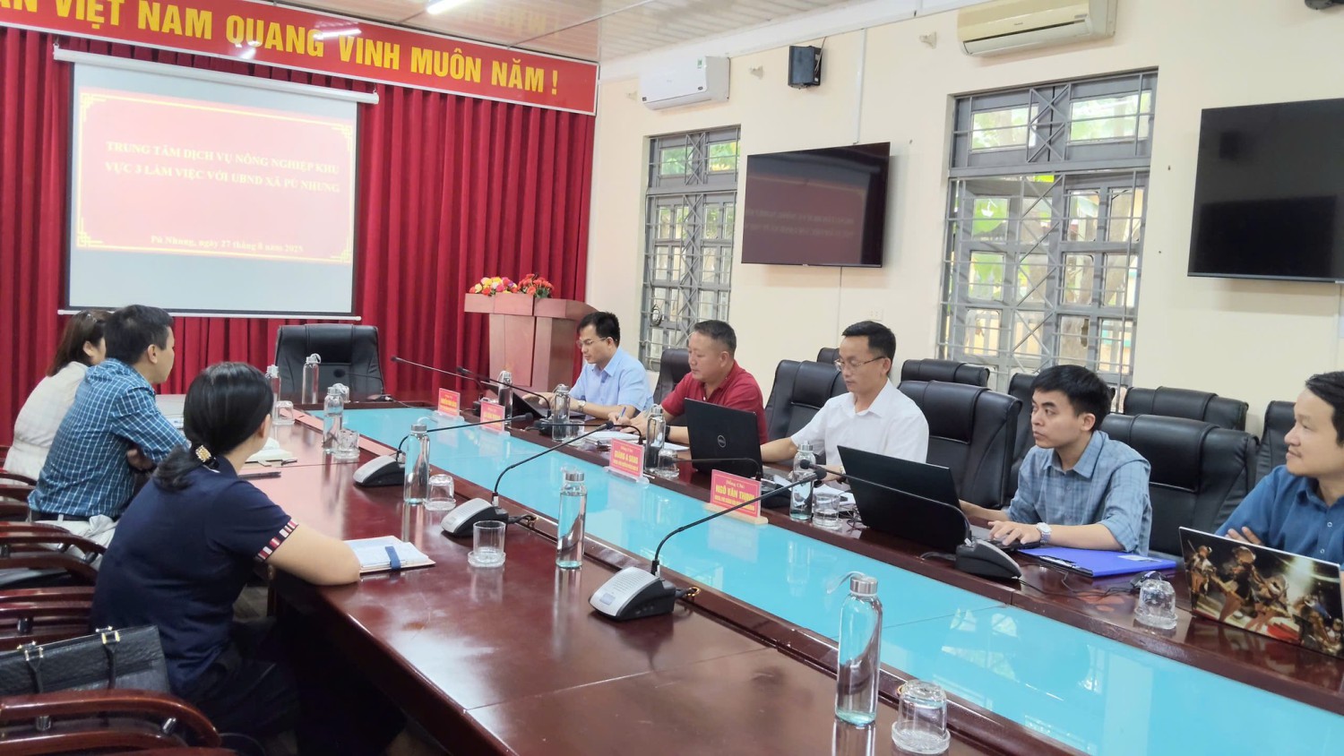 Xã Pú Nhung làm việc với Viện Khoa học kỹ thuật nông lâm nghiệp miền núi phía Bắc