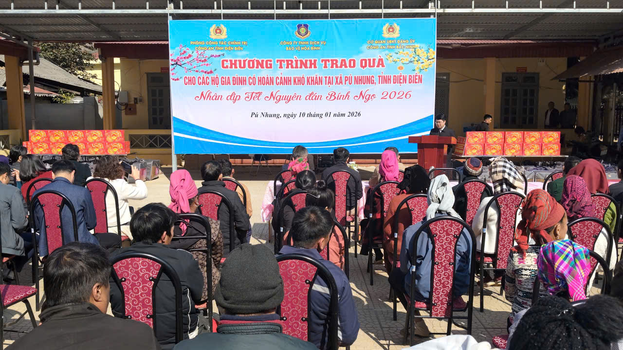 Các hộ gia đình và học sinh có hoàn cảnh khó khăn...